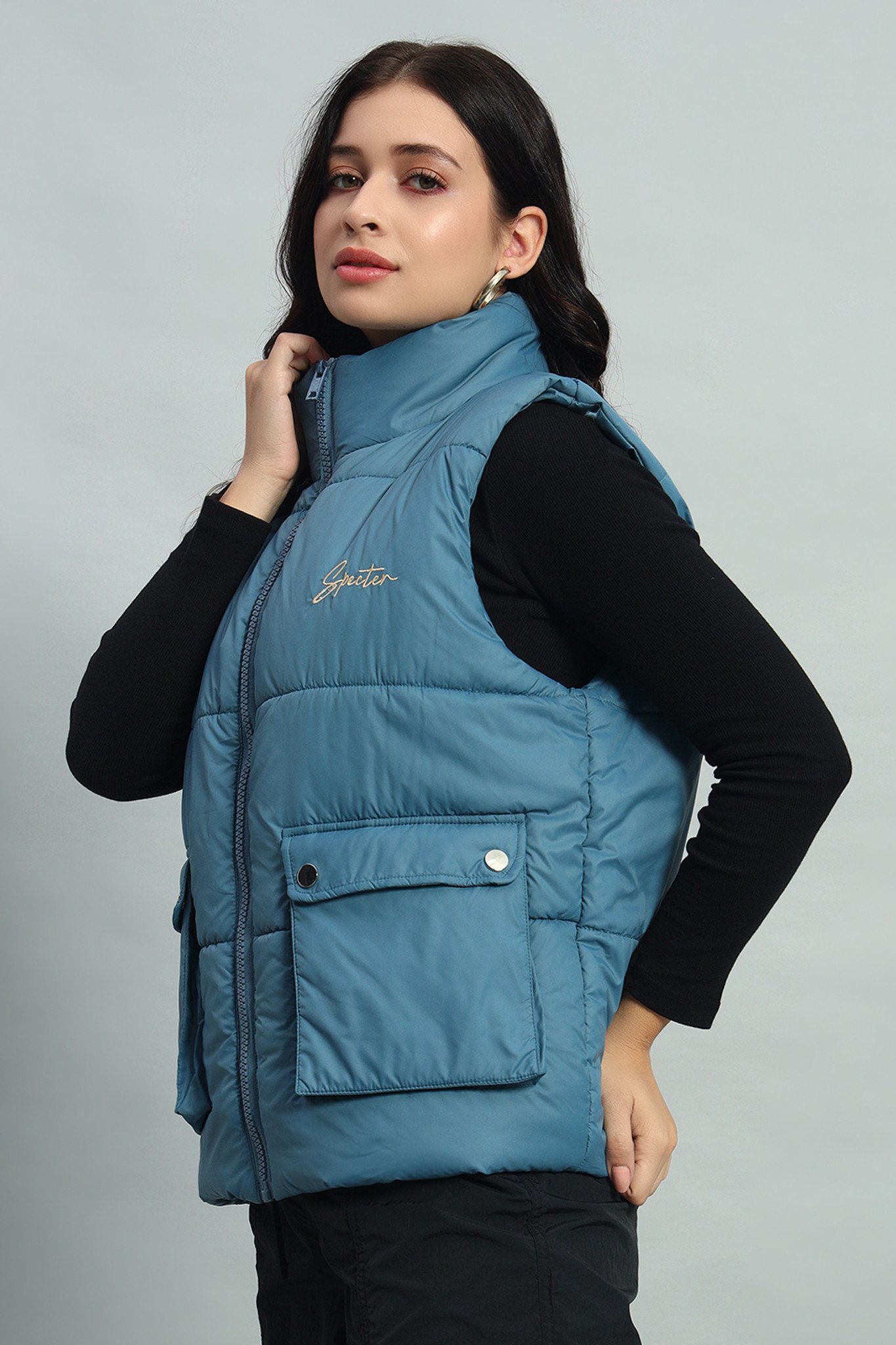 SLEEVELESS PUFFER JACKET (COOL BLUE)