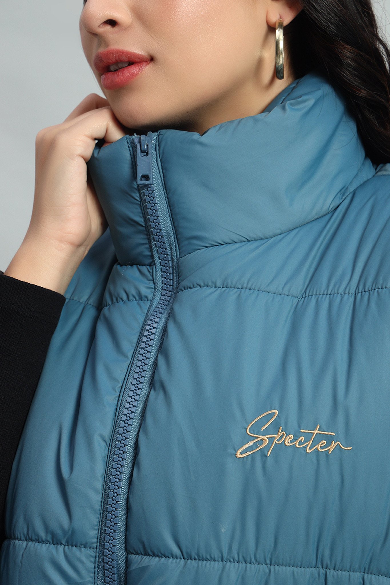 SLEEVELESS PUFFER JACKET (COOL BLUE)